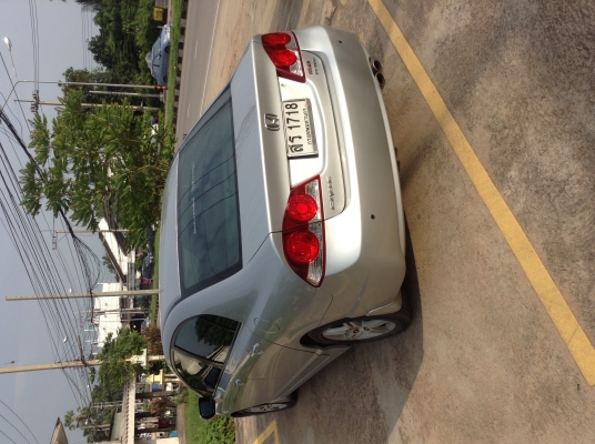 HONDA CIVIC. ปี2006 สีเทา, รุ่นTOP  2.0i-VTEC.  เกียร์Tiptronic (เปลี่ยนเกียร์ที่พวงมาลัย) แอร์, วิทยุ, ล้อแมกซ์, CD, ABS, AIRBAG 4 ใบ, พ.พาวเวอร์, ก.ไฟฟ้า, ซ. ล็อก, เบาะหนังแท้ , 4AIRBAGS, เครื่องเล่นCD MP3 6Disc, ประวัติดีเจ้าของเดียวออกห้าง หนังสือคู่ม