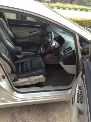 HONDA CIVIC. ปี2006 สีเทา, รุ่นTOP 2.0i-VTEC. เกียร์Tiptronic (เปลี่ยนเกียร์ที่พวงมาลัย) แอร์, วิทยุ, ล้อแมกซ์, CD, ABS, AIRBAG 4 ใบ, พ.พาวเวอร์, ก.ไฟฟ้า, ซ. ล็อก, เบาะหนังแท้ , 4AIRBAGS, เครื่องเล่นCD MP3 6Disc, ประวัติดีเจ้าของเดียวออกห้าง หนังสือคู่ม HONDA CIVIC. ปี2006 สีเทา, รุ่นTOP 2.0i-VTEC. เกียร์Tiptronic (เปลี่ยนเกียร์ที่พวงมาลัย) แอร์, วิทยุ, ล้อแมกซ์, CD, ABS, AIRBAG 4 ใบ, พ.พาวเวอร์, ก.ไฟฟ้า, ซ. ล็อก, เบาะหนังแท้ , 4AIRBAGS, เครื่องเล่นCD MP3 6Disc, ประวัติดีเจ้าของเดียวออกห้าง หนังสือคู่ม