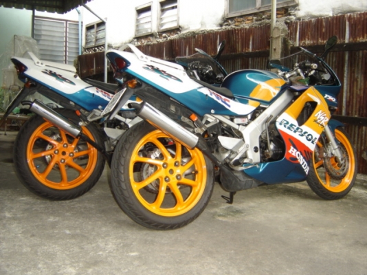 ขายด่วน NSR 150 SP PROARM สวยมากครับ ทำสีใหม่ ทั้ง คัน อยูที่ กทม ไปรษณีย์ ยานนาวา ตรงข้ามปั้มเชลล์ สนจัย ติดต่อคุณ จอร์ โทร .0805948450 หรือ 0808051985