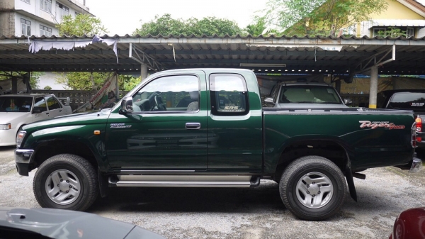 ขาย toyota hilux tiger 3.0 turbo efi