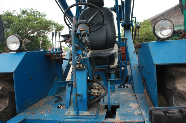 ขายรถคีบ FORD 6600 เทอร์โบ คานหลังสิบล้อเเหนบใหญ่ เพาเวอร์ ขายรถคีบ FORD 6600 เทอร์โบ คานหลังสิบล้อเเหนบใหญ่ เพาเวอร์