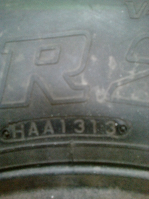 ขายยาง BridgesTone 700 R 16 ครบชุด พร้อมกระทะล้อ 6 รู ถอดป้ายแดงครับ