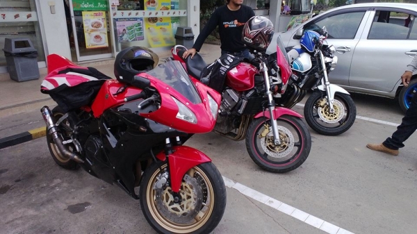 ขายแลก fzr1000 ขายแลก fzr1000