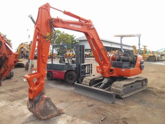 รถแบ็คโฮ ราคาถูก สภาพดีมาก นำเข้า HITACHI EX45 สวย 390,000บาท