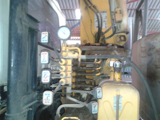 ขาย6ล้อดั้มติดเครน3ตัน