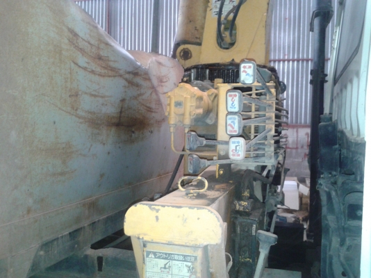 ขาย6ล้อดั้มติดเครน3ตัน