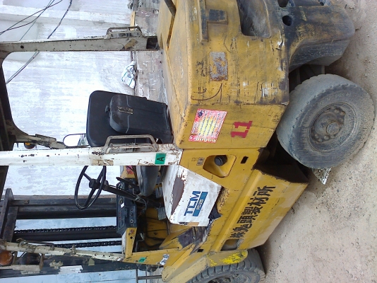 ให้เช่ารถยกเดือนละ 15000บาท