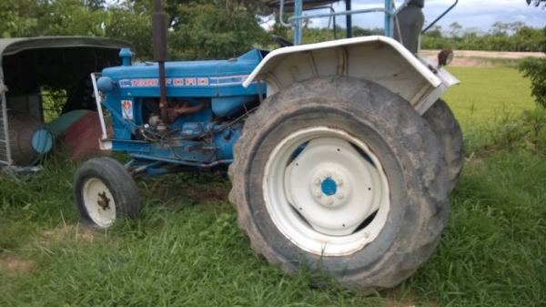 เรือลากโป๊ะดูดทรายราคา85000