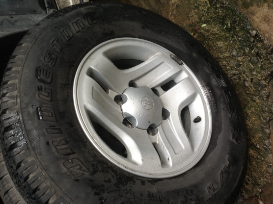 แม็คพร้อมยาง 15/70/255 แม็คพร้อมยาง 15/70/255