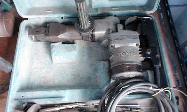 ขายสกัดไฟฟ้า MAKITA HM 1201