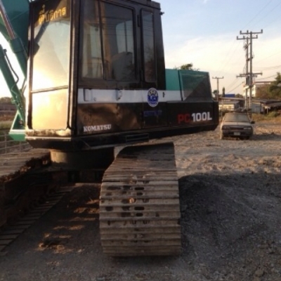 ขาย 100L-3 รถใช้งานอยู่ มีแอร์พร้อม ช่วงล่างดี ลอลเลอร์ใหม่หมด เครื่องดี ราคาต่อรองได้