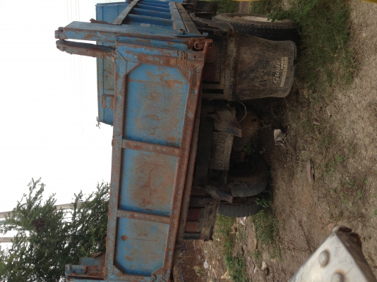 ขายรถ6ล้อดั้มหัวยาว สภาพพร้อมใช้งาน เครื่อง 6bb เฟืองถ้ายใหญ่ เล่มทะเบียนมี ภาษีไม่ขาด ราคาต่อรองได้ รถใช้งานอยู่