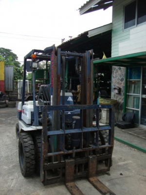 ขายด่วน !!! รถโฟล์คลิฟท์ KOMATSU FD25-11 (รถใช้น้อย 1,800 ชม. แท้ สภาพดี) เครื่องยนต์ดีเซล 4D95 เสาสูง 3 เมตร ล้อหน้าคู่ ฮิ้งโฟล์ค เกียร์ธรรมดา **** สนใจเข้ามาลองรถก่อน ราคาคุยกันได้ **** ขายด่วน !!! รถโฟล์คลิฟท์ KOMATSU FD25-11 (รถใช้น้อย 1,800 ชม. แท้ สภาพดี) เครื่องยนต์ดีเซล 4D95 เสาสูง 3 เมตร ล้อหน้าคู่ ฮิ้งโฟล์ค เกียร์ธรรมดา **** สนใจเข้ามาลองรถก่อน ราคาคุยกันได้ ****