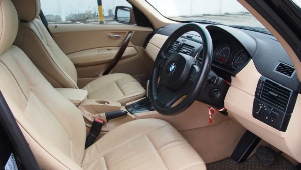 ต้องการขาย BMW X3 สภาพดีมาก ราคาถูกครับ ต้องการขาย BMW X3 สภาพดีมาก ราคาถูกครับ