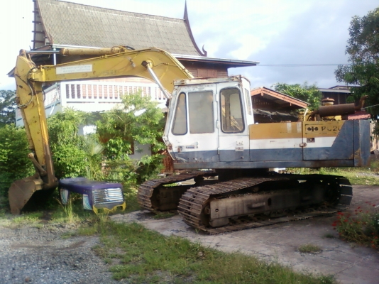 ขาย!!  KOMATSU 3คัน PC200-2 / PC200-3 / 20-HT. ( เก่านอก )