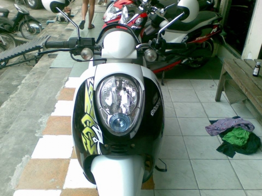 ด่วนขายถูก Honda Scoopy &ndash; i สีขาวดำ รถสวยประหยัดน้ำมัน คุณภาพดี