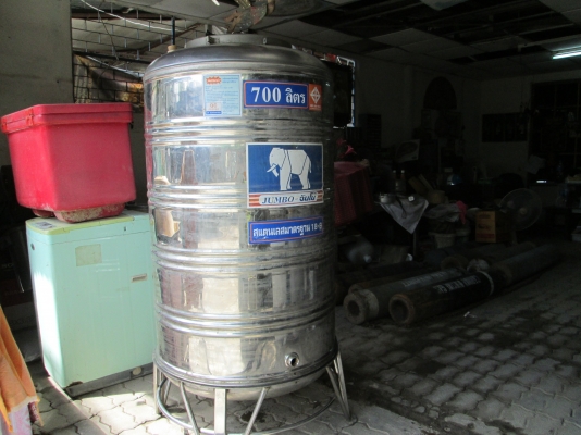 700ลิตร  ขาตั้งเลส  สภาพใหม่มาก   ไม่มีผุ  ไม่มีผุ   ไม่มีผุ