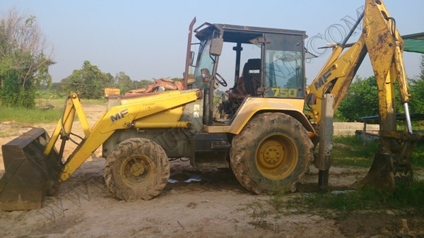 รถหน้าตักหลังขุด MF750 สภาพพร้อมใช้งาน มีเล่มพร้อมโอน
