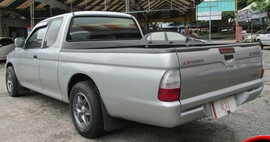 MITSUBISHI - L200-STRADA - MEGACAB GLX 2.8 MTปี2003