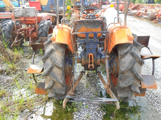 ขายรถไถเก่านอก KUBOTA L2601 ตามสภาพราคาโดนใจ