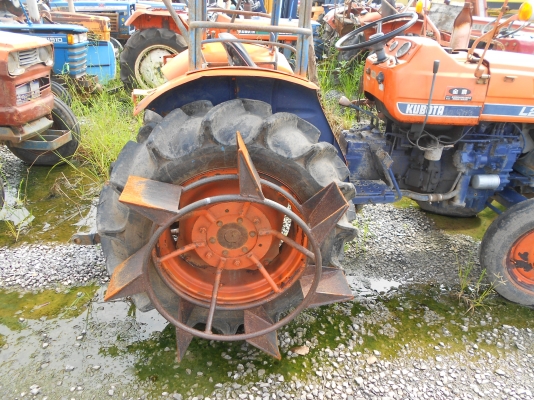 ขายรถไถเก่านอก KUBOTA L2601 ตามสภาพราคาโดนใจ