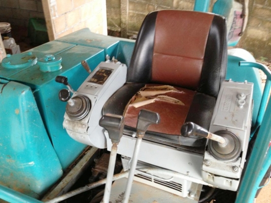 อีซูซุ 6 ล้อ เครนUNIC250รุ่นใหม่ พร้อมใช้งาน  088-266-8605