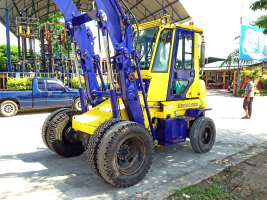 ขายKOMATSU SD25-5 เครื่องดีเกียร์ดี สนใจติดต่อ083-062-0223 ขายKOMATSU SD25-5 เครื่องดีเกียร์ดี สนใจติดต่อ083-062-0223
