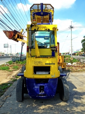 ขายKOMATSU SD25-5 เครื่องดีเกียร์ดี สนใจติดต่อ083-062-0223 ขายKOMATSU SD25-5 เครื่องดีเกียร์ดี สนใจติดต่อ083-062-0223