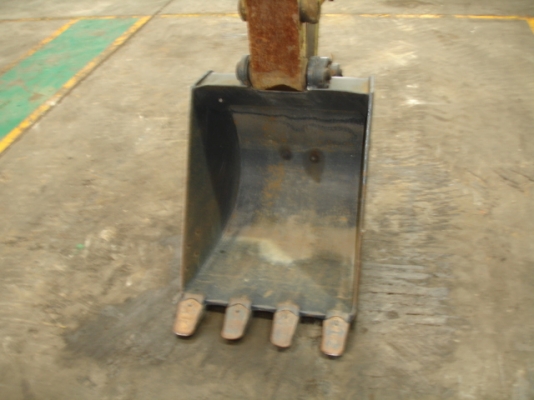 PC150NHD-5K นำเข้าจากยุโรป สภาพดีมาก ช่วงล่างเต็ม ไฟฟ้าเต็ม