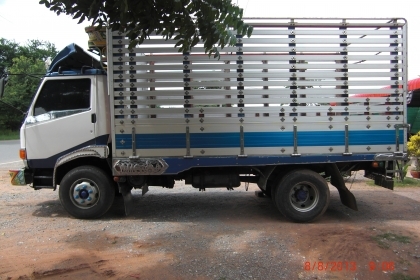 ***ขายแล้วครับขอบคุณ Truck2hand ขาย6ล้อสวยๆบิวด์มาใหม่ทั้งคัน เครื่องใหญ่จุใจ HINO KM วางเครื่องWO6E 160HP เครื่องฟิตไม่มีหลวมไม่มีเยิ้ม ช่วงล่างFหน้า-หลัง คัสซีสวยไม่ผุไม่ดาม กระบะเนียมคอกเกษตรสูงสภาพสวย หัวสวยบางภายในคอนโซลครบ แอร์ พ.พาวเวอร์ เกียร์ใหญ่