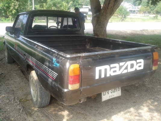 MAZDA 1300 แบบ 4เกียร์ รถปี 32 รถบ้าน ๆ