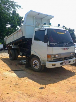 ขายรถ6ล้อดั้ม HINO FC 112 รถห้างแท้ 117 แรง คัชชีใหญ่ เครื่องแห้ง แรงดี คัชชีสวย แอร์  คอนโซนครบ หน้าFหลังF แรงสั่งได้วิ่งไม่มีหอน