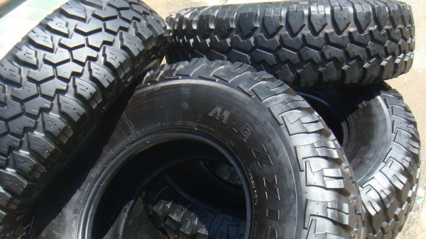 ขายยางMud หน้าแคบ 33นิ้ว ขอบ16 255 85 r16 สวยๆ