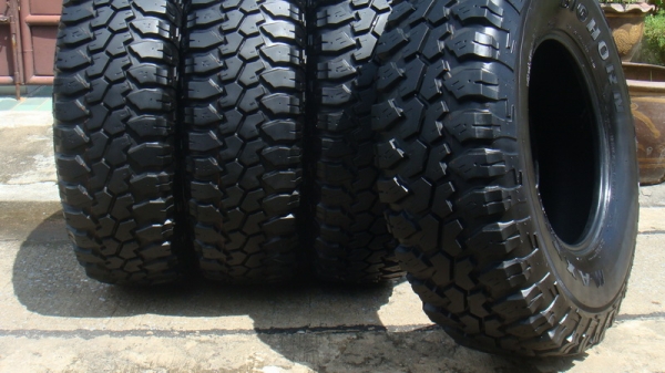 ขายยางMud หน้าแคบ 33นิ้ว ขอบ16 255 85 r16 สวยๆ