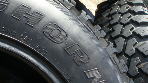 ขายยางMud หน้าแคบ 33นิ้ว ขอบ16 255 85 r16 สวยๆ