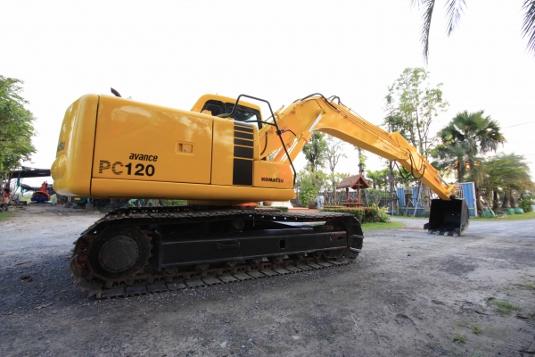 ขายรถแบคโฮ KOMATSU PC120-6 นำเข้าจากญี่ปุ่น สนใจติดต่อ 086-7757900