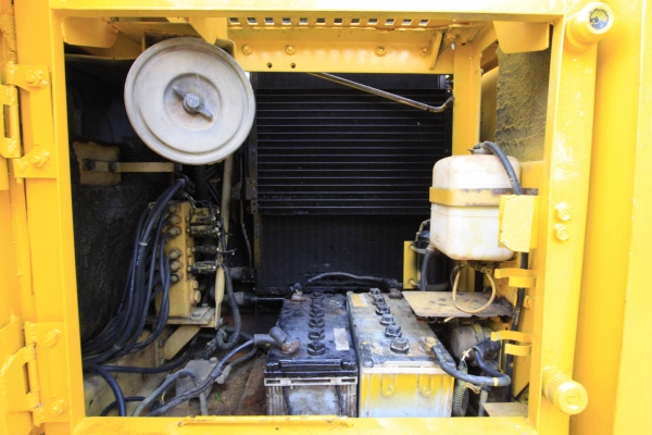 ขายรถแบคโฮ KOMATSU PC120-6 นำเข้าจากญี่ปุ่น สนใจติดต่อ 086-7757900