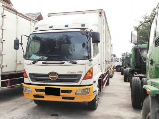 ขายรถ 6 ล้อตู้ HINO Mega ตู้ประตู 10 บาน เครื่องยนต์ 212 แรงม้า