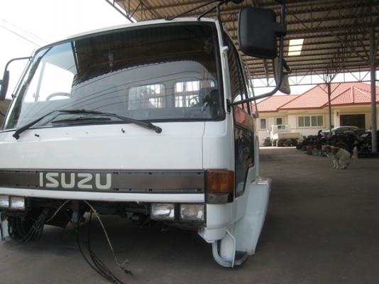 หัว อีซูซุ ร็อคกี้ หัวนอกแท้ แต่งสีแล้ว ขายพร้อมเครื่อง 6SA1