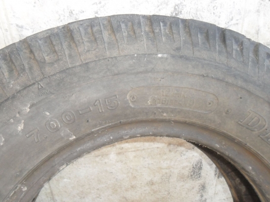 ยาง BRIDGESTONE 7.00-15 มี 1 คู่ ราคา 1350 บาท