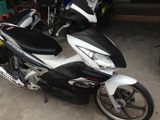 ขายฮอนด้าแอร์เบลด ปี49 ล้อแม็ก เครื่องเดิม สภาพพร้อมใช้งาน ภาษีไม่ขาด
