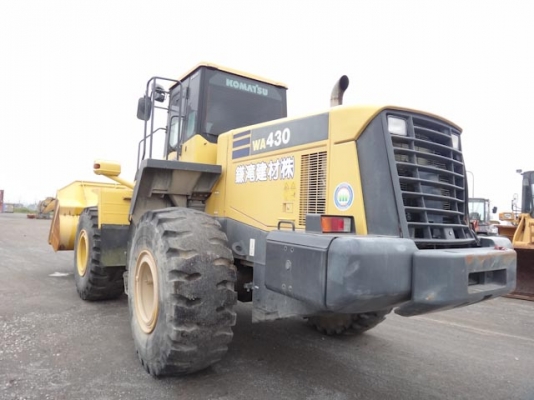 รถตักล้อยาง WA430-5 สภาพสวย อยู่ท่าเรือญี่ปุ่น  กำลังเข้ามาไทยเร็ว ๆ นี้ โทร.081-373-0559