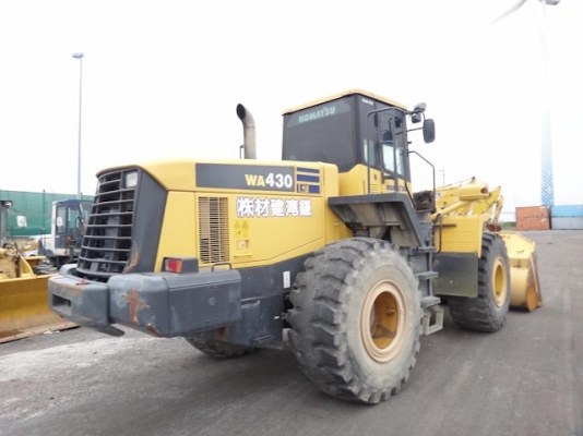 รถตักล้อยาง WA430-5 สภาพสวย อยู่ท่าเรือญี่ปุ่น  กำลังเข้ามาไทยเร็ว ๆ นี้ โทร.081-373-0559