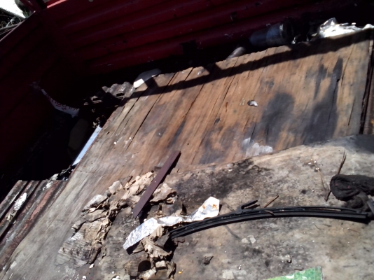 ขายรถบรรทุก4ล้อเครื่องดี คัสซีสวย