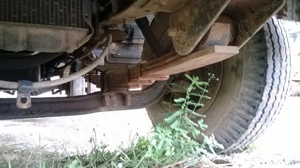 รถบรรทุก 6 ล้อพื้นเรียบ ยี่ห้อ MITSUBISHI 110 แรงม้า