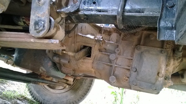 รถบรรทุก 6 ล้อพื้นเรียบ ยี่ห้อ MITSUBISHI 110 แรงม้า