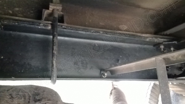 รถบรรทุก 6 ล้อพื้นเรียบ ยี่ห้อ MITSUBISHI 110 แรงม้า