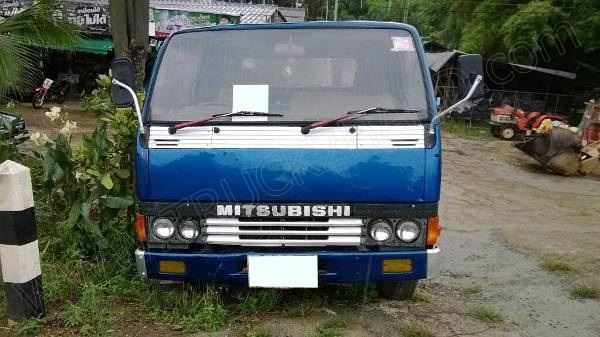 รถบรรทุก 6 ล้อพื้นเรียบ ยี่ห้อ MITSUBISHI 110 แรงม้า