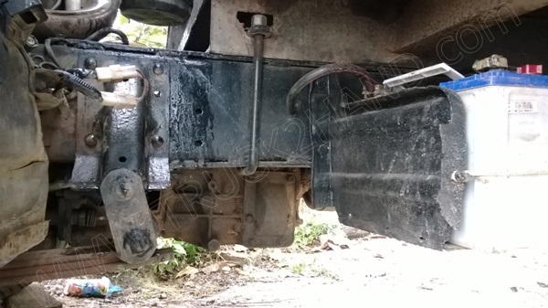 รถบรรทุก 6 ล้อพื้นเรียบ ยี่ห้อ MITSUBISHI 110 แรงม้า