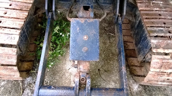 รถแบคโฮ ยี่ห้อ KOMATSU PC28UU